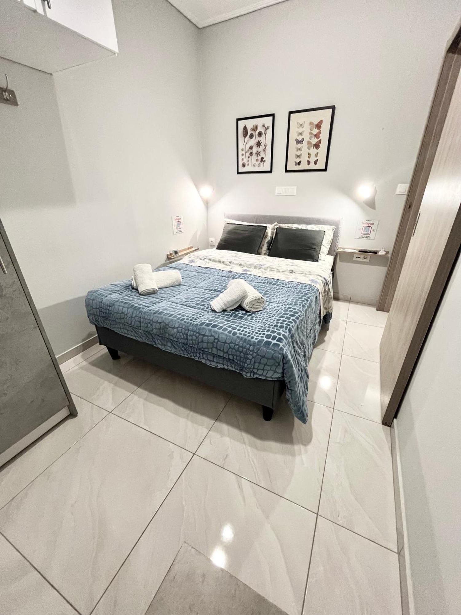 Blueline Apartment 3 Loutráki Buitenkant foto