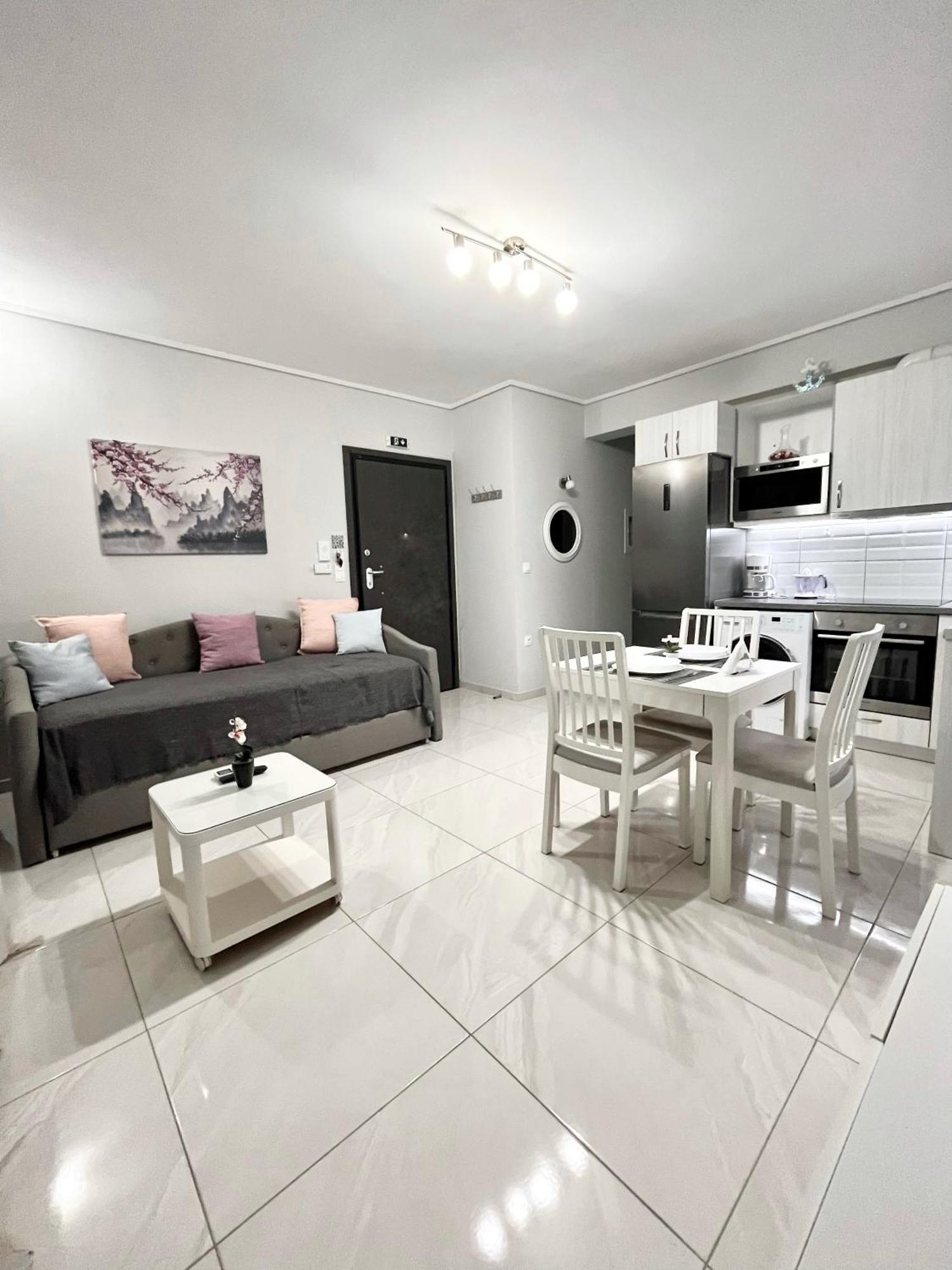 Blueline Apartment 3 Loutráki Buitenkant foto