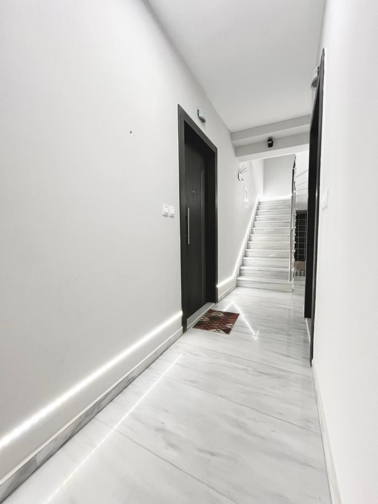 Blueline Apartment 3 Loutráki Buitenkant foto